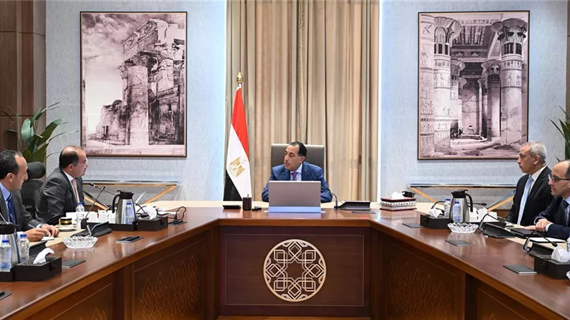 رئيس الوزراء يستعرض مع وزير المالية الملامح الأولية للحزمة الثانية من مبادرة التسهيلات الضريبية