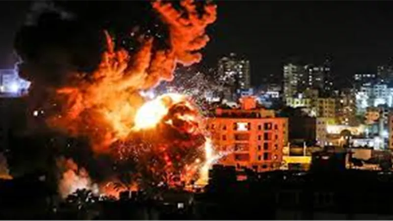 استشهاد وجرح عدد من الفلسطينيين إثر تواصل قصف الاحتلال الإسرائيلي قطاع غزة
