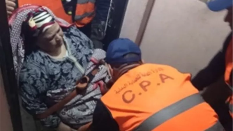 لفتة إنسانية.. الداخلية تستجيب لبلاغ سيدة مسنة وتنقلها إلى المستشفى بالبحيرة