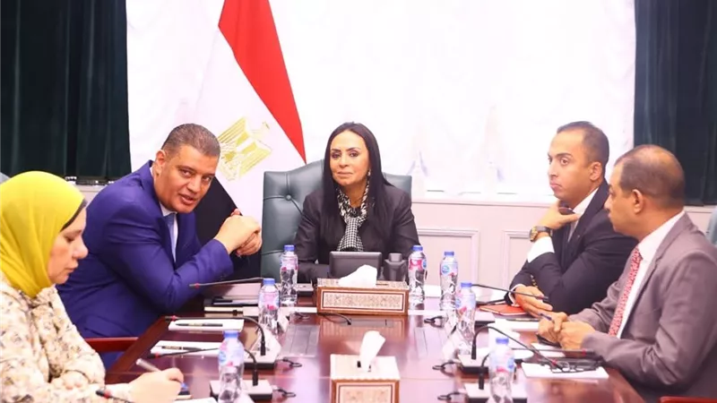 دعم أهالي مشروعات السكن البديل للمناطق المطورة.. بيان رسمي من وزيرة التضامن