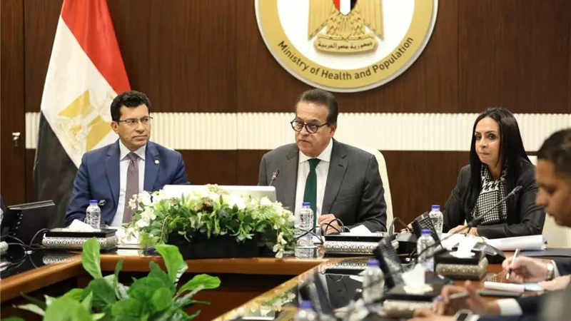 اجتماع حكومي عاجل لدعم الجرحى والمرضى بقطاع غزة