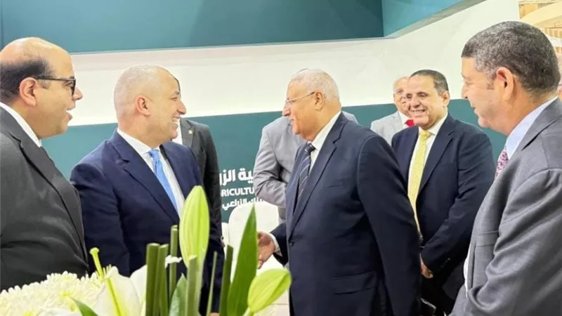 إقبال واسع على جناح 