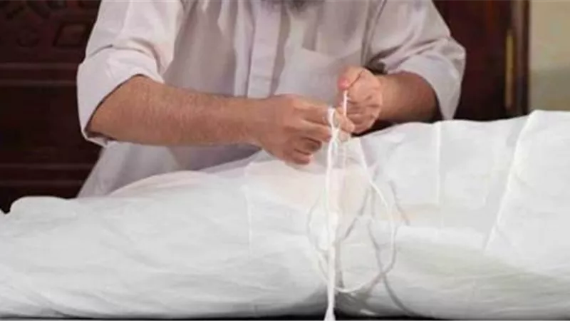 هل يجوز استخدام الروبوت في غسل الموتى؟.. أمين الفتوى يجيب