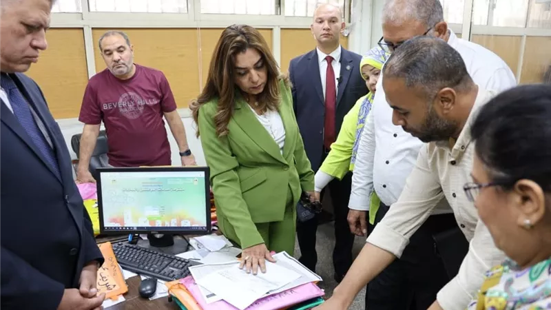 وزيرة التنمية المحلية توجه بتغير اللجنة الفنية لمنظومة التصالح بحي شرق مدينة نصر