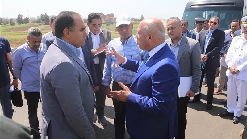 فتح الطريق الإقليمي من الإسكندرية الزراعي حتى السويس الصحراوي