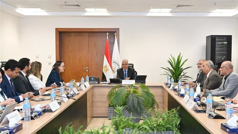 وزير الري : تذليل العقبات التى تواجه مشروع تحسين نوعية المياه بمصرف كيتشنر 