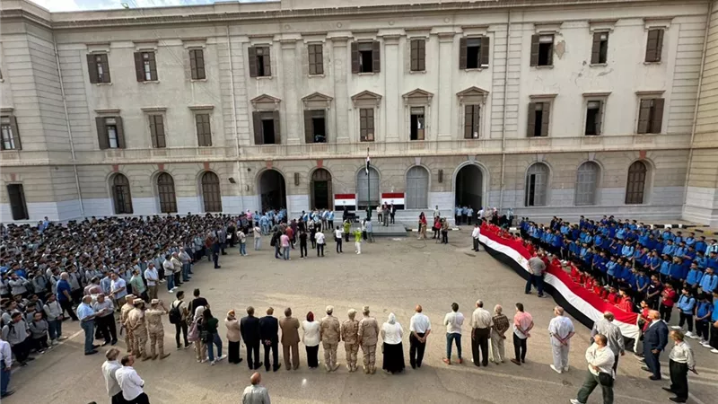 وسط تعليمات بتوفير بيئة محفزة للطلاب.. انتظام الدراسة بمدارس القاهرة والمحافظات