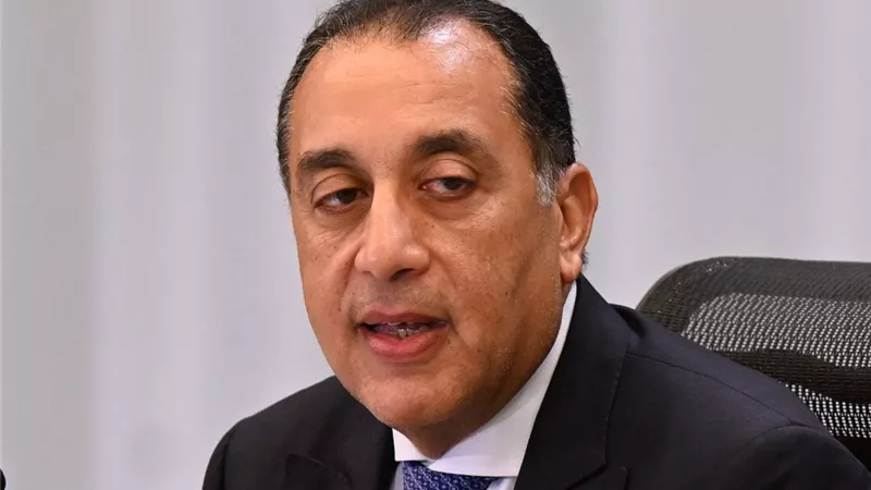  رئيس الوزراء يُغادر إلى نيويورك لترؤس وفد مصر في مؤتمر حل الدولتين