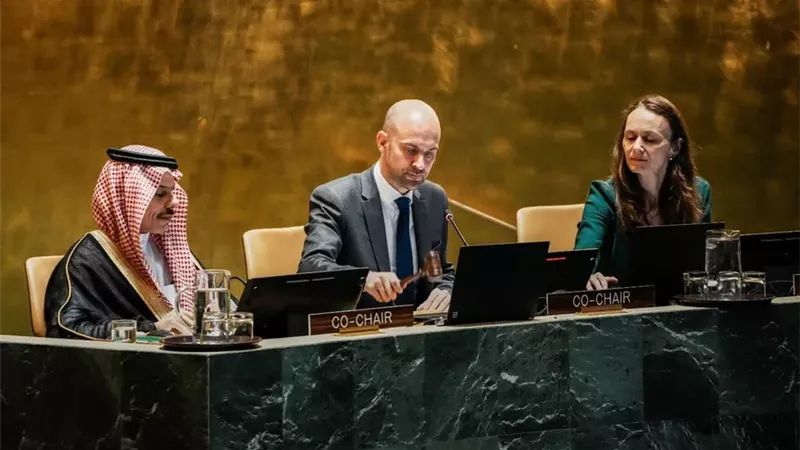 وزير الخارجية السعودي: مؤتمر حل الدولتين فرصة تاريخية نحو تحقيق السلام