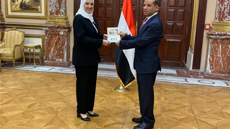 زينب فهيم أول سيدة تستلم عضوية الشيوخ.. وعبد الله الغزالي يتصدر النواب الجدد