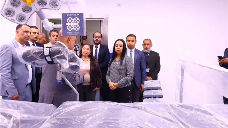 وزيرة التضامن تتابع سير العمل في تجهيزات مستشفى عبلة الكحلاوي لـ