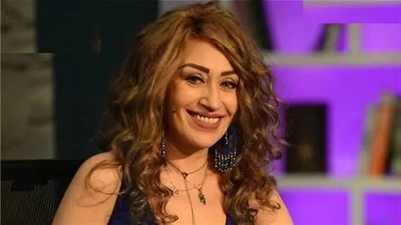 إيناس مكي: الوسط الفني يعاني من ظاهرة الشللية والوساطة