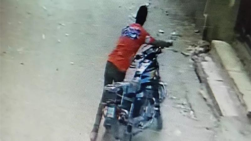 الأمن يكثف جهوده لكشف ملابسات فيديو سرقة دراجة نارية بحلوان