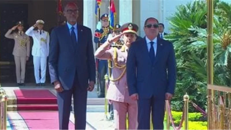الرئيس السيسي يستقبل نظيره الرواندي في قصر الاتحادية
