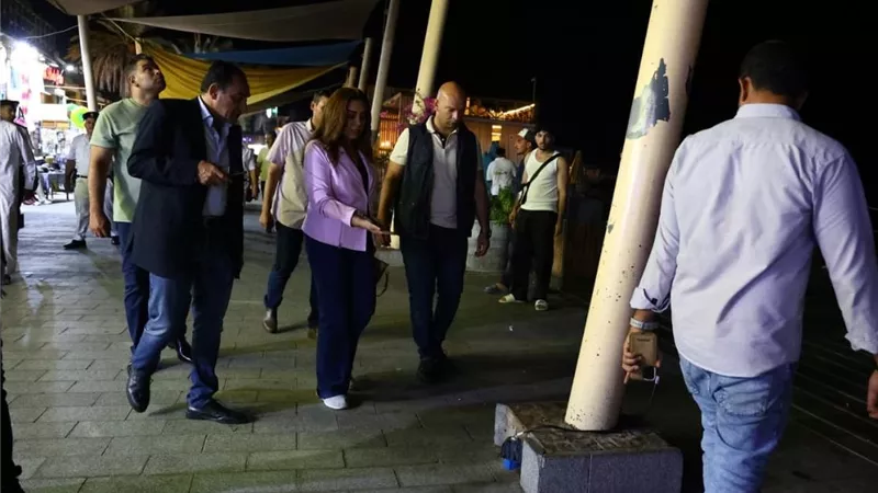 جولة ليلية مفاجئة.. وزيرة التنمية المحلية تتفقد الممشى السياحي بمدينة دهب وتوجه بإزالة الإشغالات