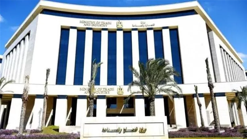 الصناعة تعلن عن طرح 1128 قطعة أرض صناعية في 16 محافظة