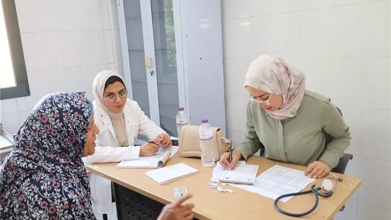 جامعة المنيا تطلق قافلة طبية وتنموية بقرية جلال الشرقية في ملوي