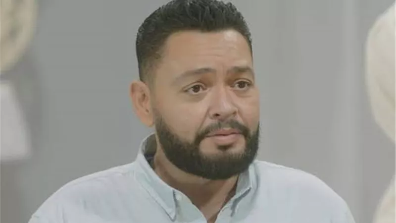 إصابة بـ «ثقب في الأذن» .. رجل أعمال يتهم نجل أحمد رزق بالاعتداء على نجله في أكتوبر