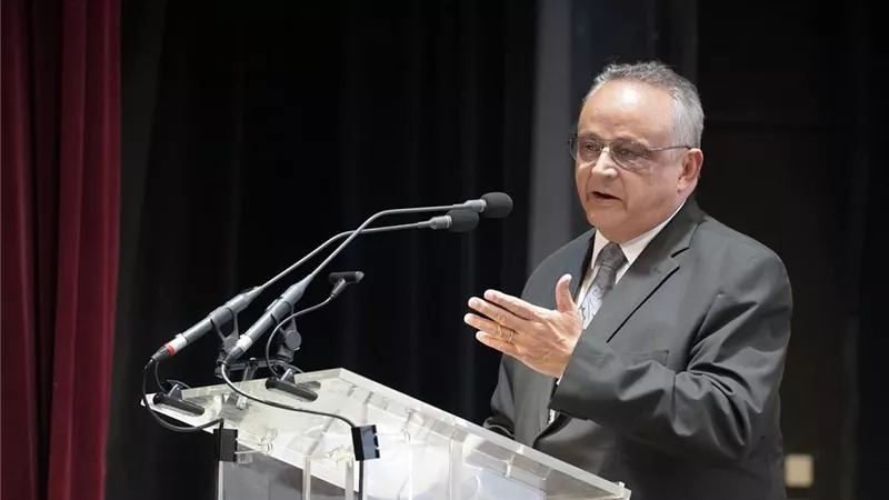 مدير مكتبة الإسكندرية يشارك في فعاليات 