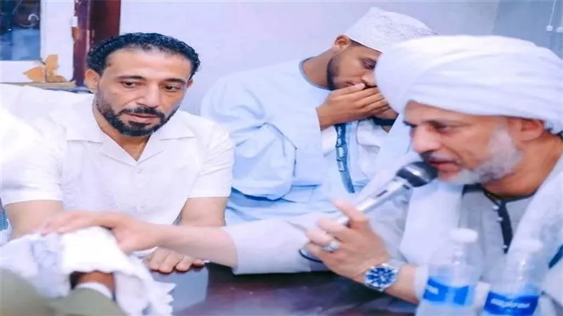 آخر لحظات عريس الجنة.. شاب أسواني يفارق الحياة بسكتة قلبية بين يدي عروسه ليلة زفافه