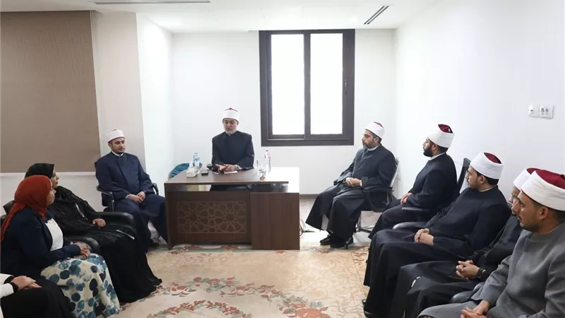 مفتي الجمهورية يؤكد: الفتوى الدقيقة والمراجعة الشرعية أساس ثقة الجمهور بدار الإفتاء