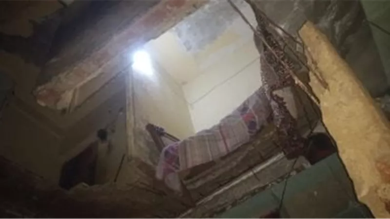 تفاصيل سقوط سقف غرفة بالطابق الأرضي في عقار بعين شمس