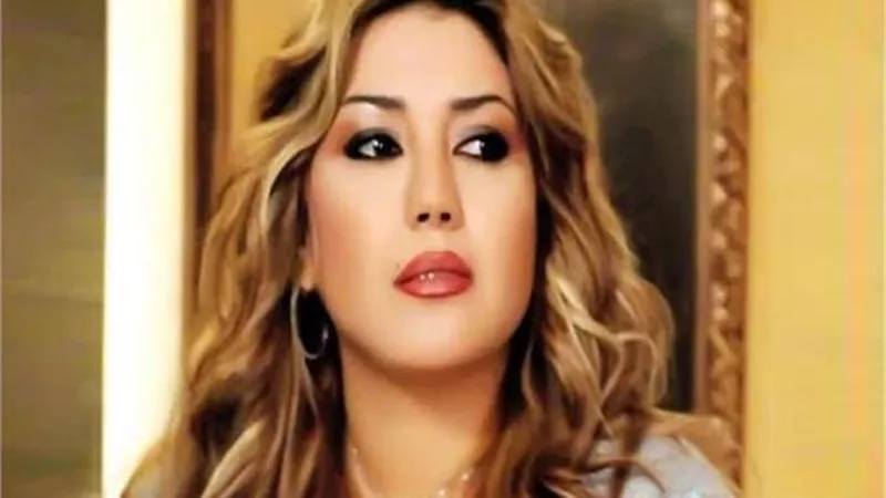 فكرت أروح لدكتور نفسي.. شمس تكشف معاناتها مع الاكتئاب بعد رحيل أسرتها