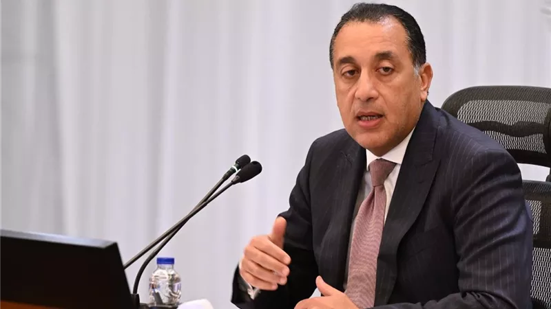 مدبولي: تطوير مصنع شبين الكوم يأتي ضمن المرحلة الثانية من خطة تطوير الشركة القابضة للغزل والنسيج