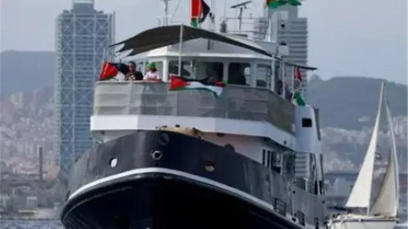 أسطول الصمود: العملية الإسرائيلية لم تقتصر على الاعتراض بل شملت محاصرة السفن 