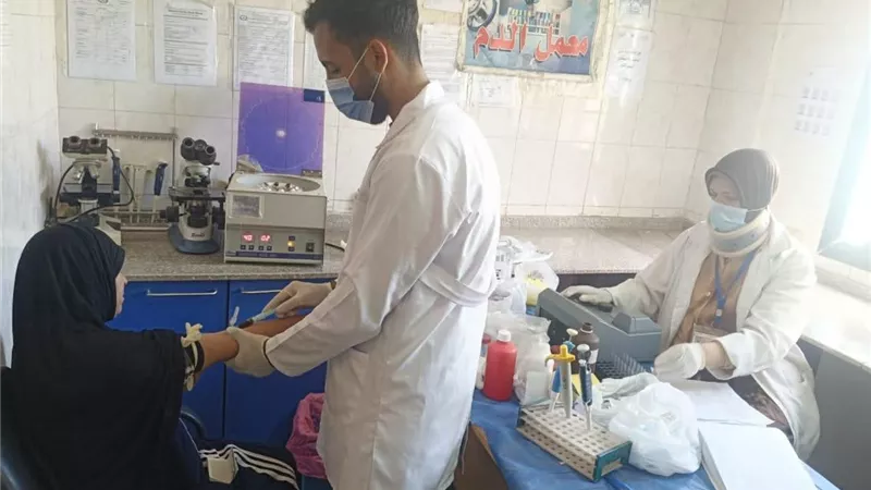 6 قوافل طبية في شهر واحد.. حياة كريمة تقدم خدماتها لـ6 آلاف مواطن بالمنيا