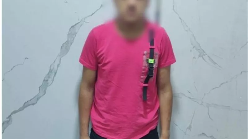مشادة على الطريق تنتهي بجريمة.. عاطل يطعن شابًا في حدائق القبة