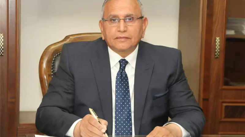 رئيس حزب الوفد مهنئًا خالد العناني: فوزه باليونسكو إنجاز تاريخي يرفع اسم مصر عالميًا