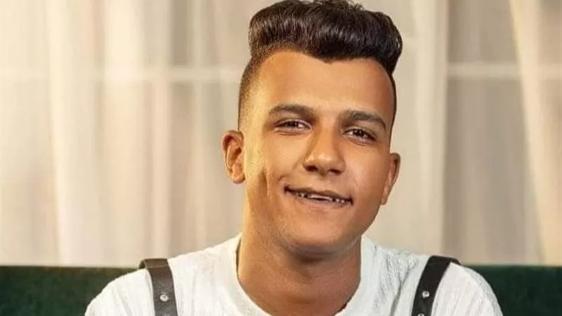 مشاجرة على الكورنيش.. هروب عصام صاصا بعد تحطم سيارته أمام ملهى ليلي بالمعادي