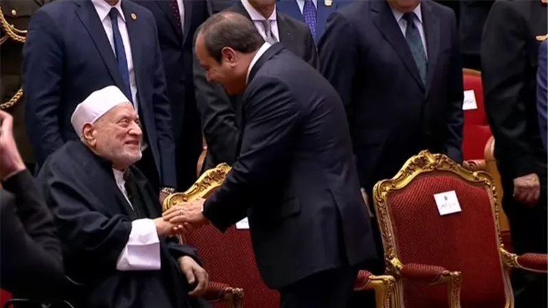 سيظل علمه باقيًا.. الرئيس السيسي ينعى الدكتور أحمد عمر هاشم 