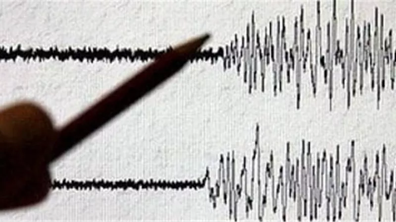 تحذير من تسونامي بعد زلزال بقوة 7.4 يضرب جنوب الفلبين