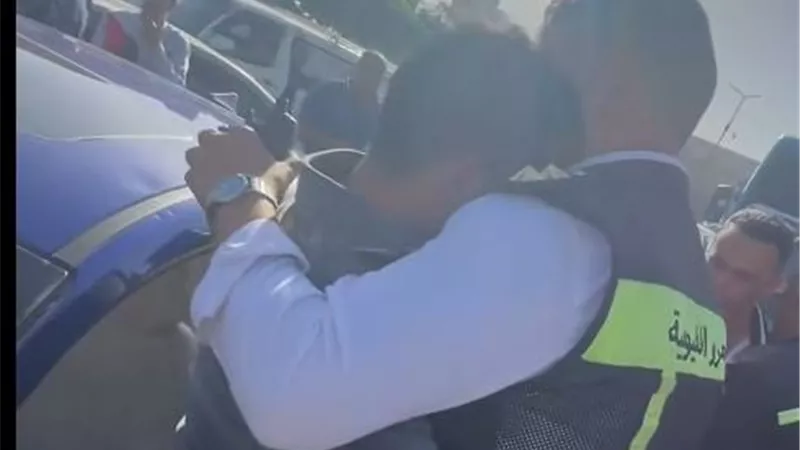 شاب مخمور يثير الذعر.. ضابط يلقي القبض على سائق متهور هدد حياة المواطنين|صور
