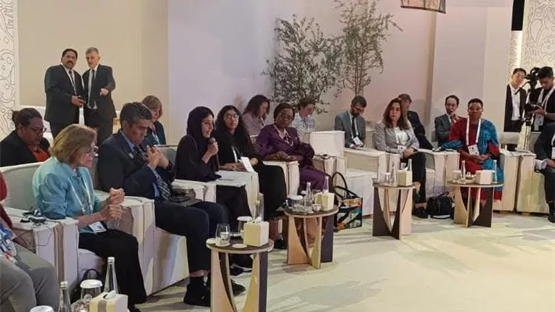 وزيرة البيئة تختتم مشاركتها في فعاليات المؤتمر العالمي للحفاظ على الطبيعة بأبو ظبي