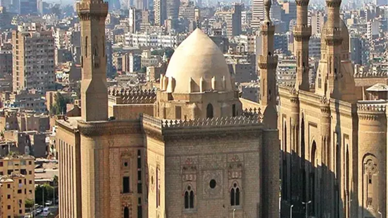 المساجد الأثرية.. ذاكرة الإسلام في مصر بين قداسة المصلّى وسقوط الحجارة