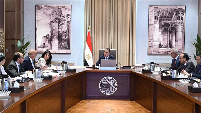 رئيس الوزراء يتابع جهود جهاز تنمية المشروعات المتوسطة والصغيرة بالمحافظات الحدودية