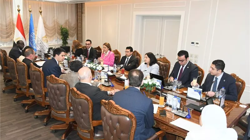 وزير الرياضة يبحث مع مسؤولي الأمم المتحدة تعزيز التعاون في تمكين الشباب ودعم رؤية مصر 2030