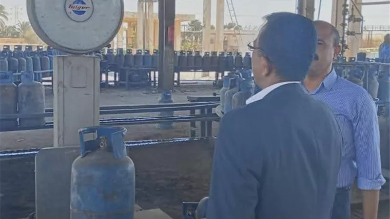 محافظ المنيا يتدخل لحل شكاوى أهالي الجندية بشأن نقص أوزان أسطوانات البوتاجاز