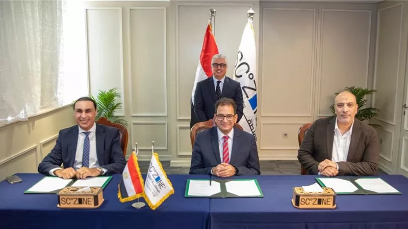 مصر تستقطب استثمارات جديدة في صناعة المنسوجات بالمنطقة الاقتصادية لقناة السويس