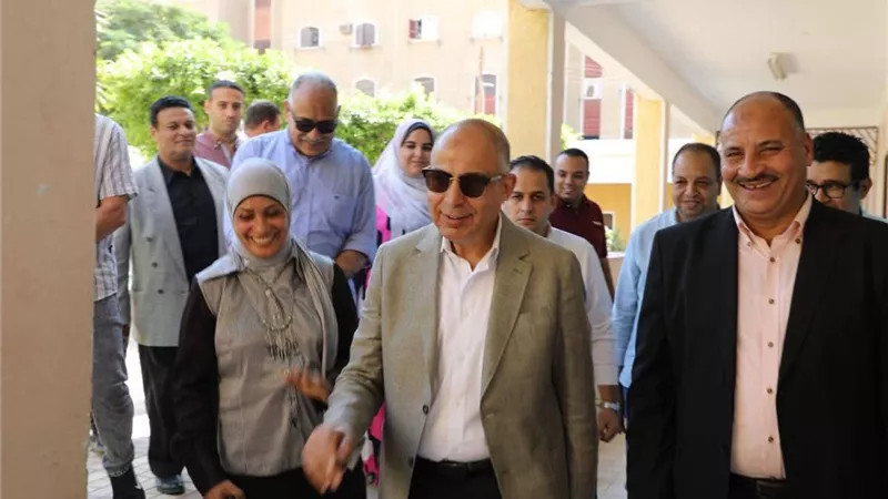 اليوم العالمي للعصا البيضاء.. محافظ المنيا: دعم وتمكين كامل لذوي الهمم