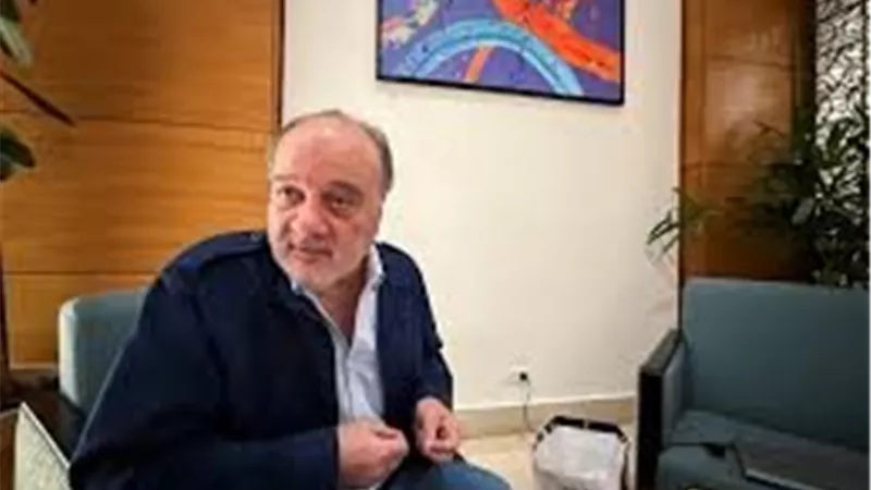 ناصر القدوة يعود إلى الضفة بخطة لإدارة غزة ودعوة لإصلاحات داخل فتح والسلطة