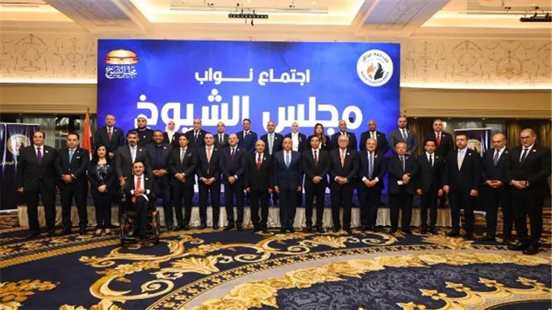 اجتماع لرئيس «حماة الوطن» مع أعضاء الحزب المعيّنين بمجلس الشيوخ
