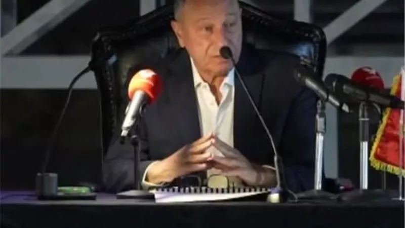 الخطيب: إعلام الأهلي نموذج في الانضباط والمهنية ويعكس مبادئ القلعة الحمراء