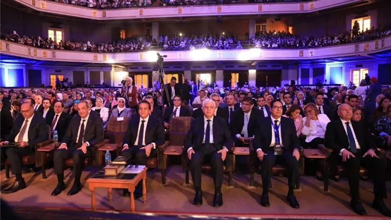 وزير التعليم العالي: ضرورة الاستفادة من الثورة التكنولوجية لتعزيز التعليم والخدمات