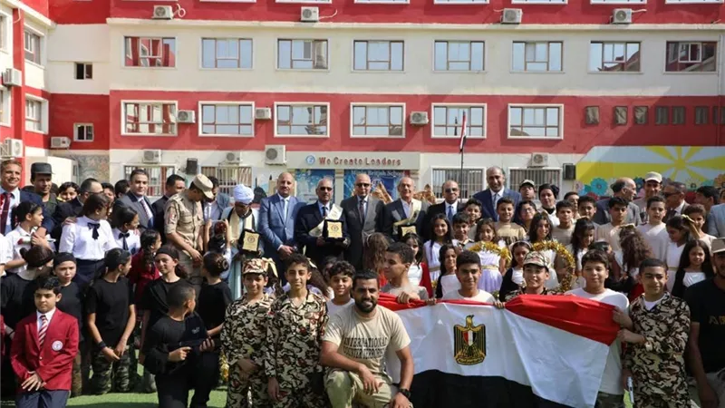 محافظ المنيا يشهد احتفالية المدرسة البريطانية بمناسبة ذكرى انتصارات أكتوبر