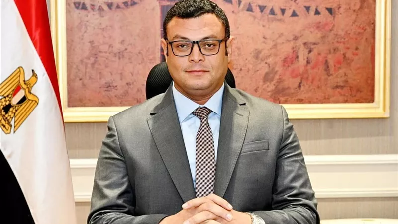 وزير الإسكان: نسابق الزمن لتنفيذ محاور العبور وفق أعلى المعايير