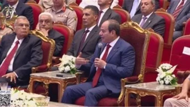 السيسي: ساعة واحدة من الحرب كفيلة بتأخير البلد لسنوات
